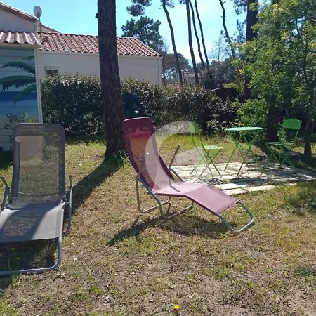 Maison De Pour 6 A Sur - Fr-1-357-301 Holiday home